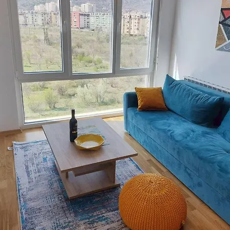 Family Business Apartment *